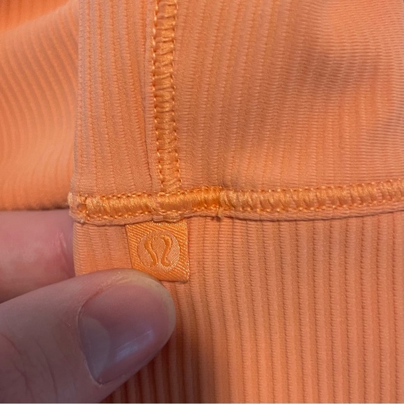 LULULEMON RIBBED REVERSIBLE TANK - Picture 3 of 3